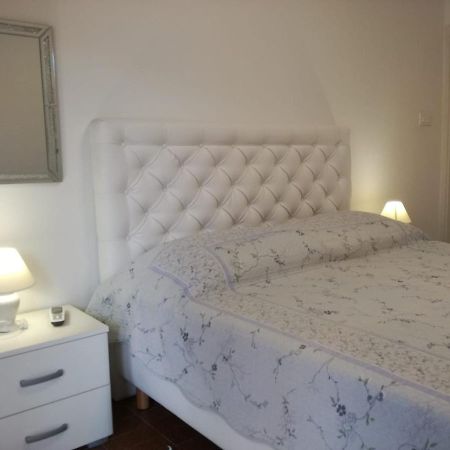 Apartmani Mladina Jelsa  Luaran gambar